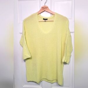 Express Knit 3/4 Sleeve Sweater- Size Med- Yellow/Lime Green